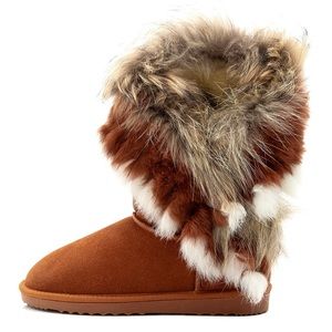 Cape Robbin Fur boots size 7